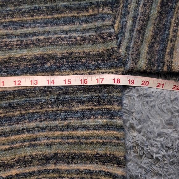 Zara Fringe bottom turtleneck sweater 11-12 years. - Picture 6 of 7